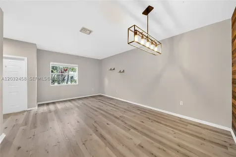2827 SW 83rd Terrace Miramar FL 33025
