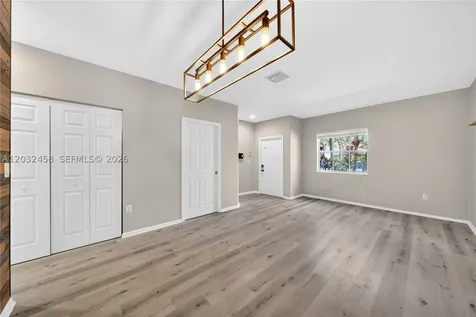 2827 SW 83rd Terrace Miramar FL 33025