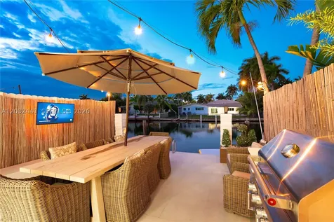 2115 NE 123rd Street North Miami FL 33181