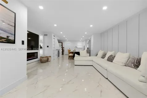2115 NE 123rd Street North Miami FL 33181