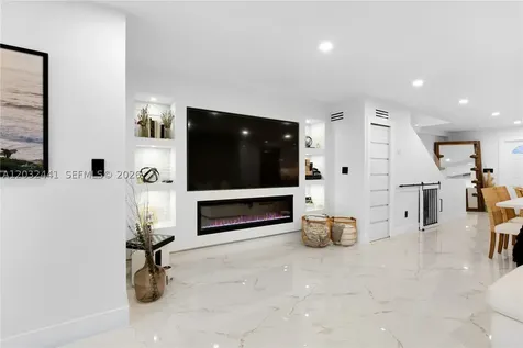 2115 NE 123rd Street North Miami FL 33181