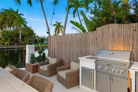2115 NE 123rd Street North Miami FL 33181