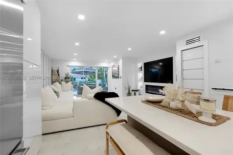 2115 NE 123rd Street North Miami FL 33181