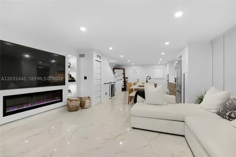 2115 NE 123rd Street North Miami FL 33181
