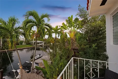 2115 NE 123rd Street North Miami FL 33181