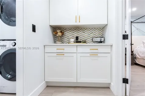2115 NE 123rd Street North Miami FL 33181