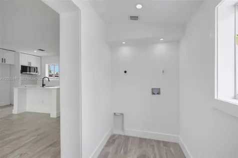 3260 NW 95th Terrace Miami FL 33147