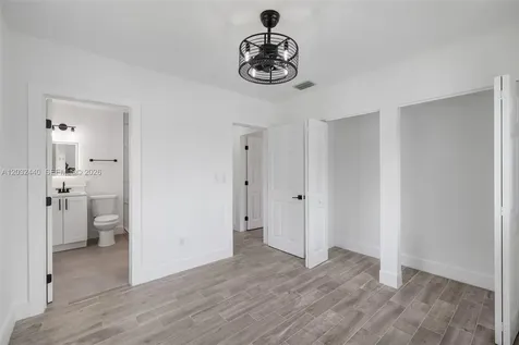 3260 NW 95th Terrace Miami FL 33147