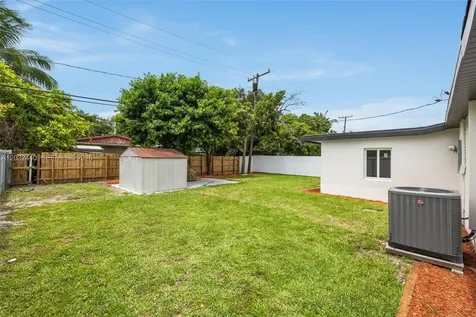 3260 NW 95th Terrace Miami FL 33147