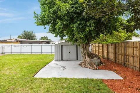 3260 NW 95th Terrace Miami FL 33147