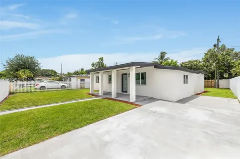3260 NW 95th Terrace Miami FL 33147