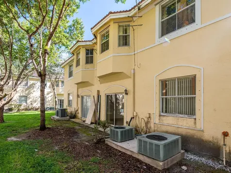 1663 SE 27th Drive Homestead FL 33035