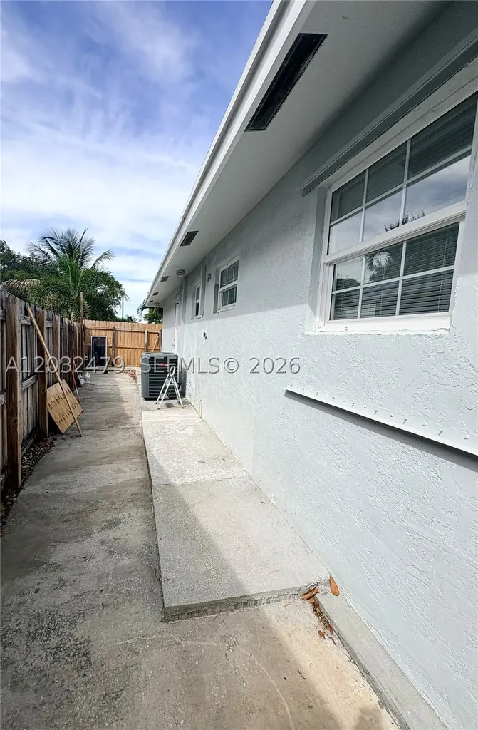 1116 N 61st Avenue Hollywood FL 33024
