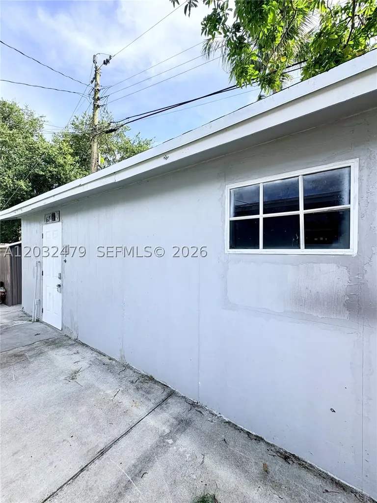 1116 N 61st Avenue Hollywood FL 33024