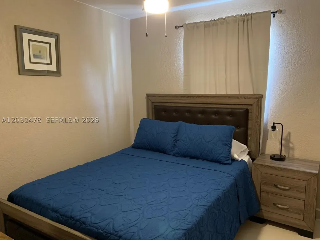 1630 N 68th Avenue Hollywood FL 33024