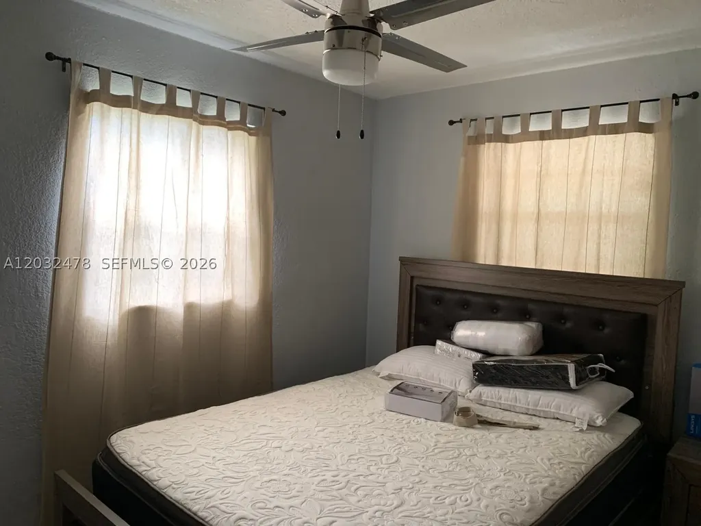 1630 N 68th Avenue Hollywood FL 33024