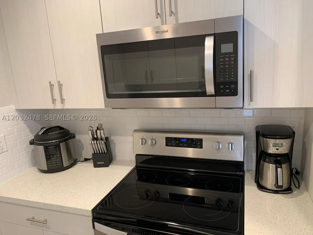 1630 N 68th Avenue Hollywood FL 33024