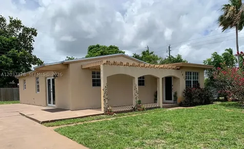 1630 N 68th Avenue Hollywood FL 33024