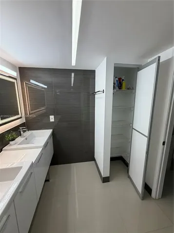 3300 NE 192nd Street Aventura FL 33180