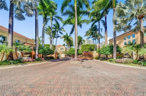 3718 NE 208th Street Aventura FL 33180