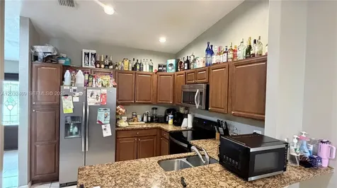 5356 NW 93rd Terrace Sunrise FL 33351