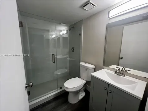 350 W Palm Circle W Pembroke Pines FL 33025