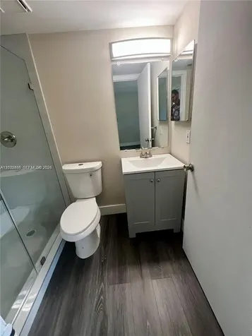 350 W Palm Circle W Pembroke Pines FL 33025