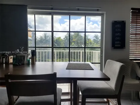 2600 Collins Avenue Miami Beach FL 33140