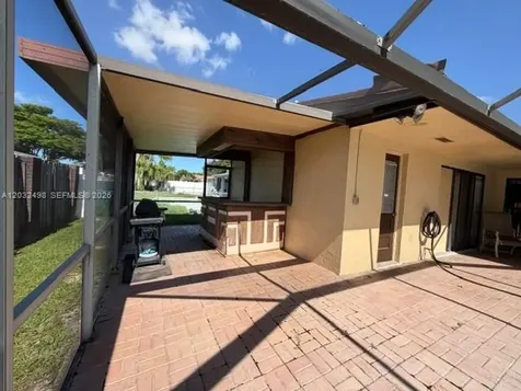 8721 NW 18th Street Pembroke Pines FL 33024