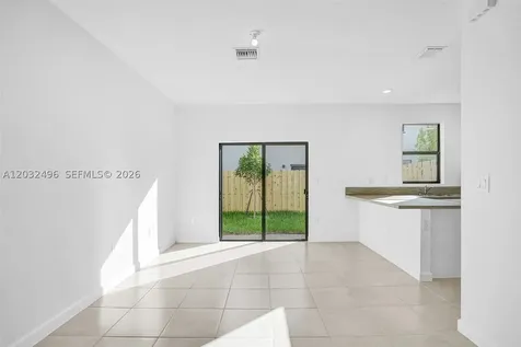 2542 SE 29th Street Homestead FL 33035