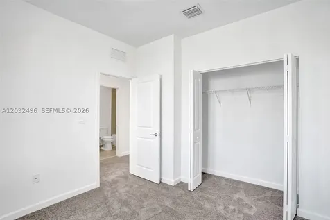 2542 SE 29th Street Homestead FL 33035