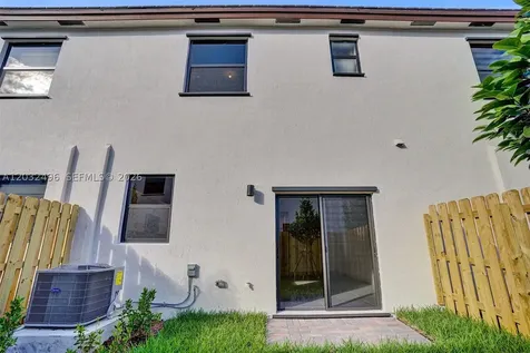 2542 SE 29th Street Homestead FL 33035