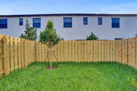 2542 SE 29th Street Homestead FL 33035