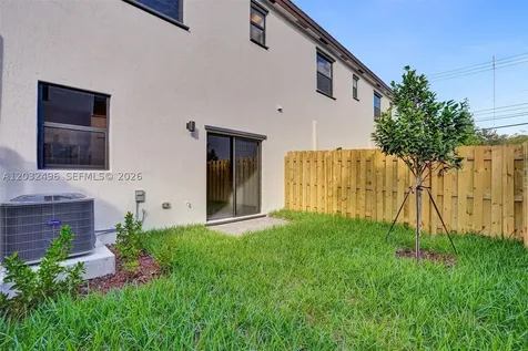 2542 SE 29th Street Homestead FL 33035