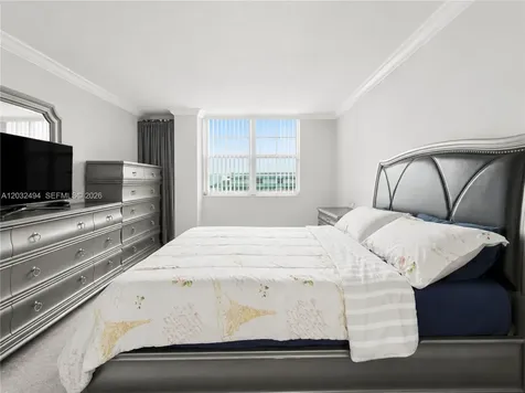 5701 Collins Avenue Miami Beach FL 33140