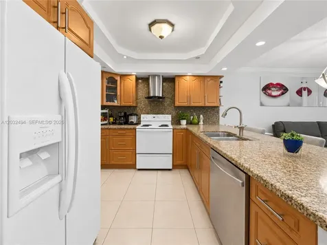 5701 Collins Avenue Miami Beach FL 33140