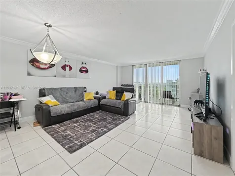 5701 Collins Avenue Miami Beach FL 33140