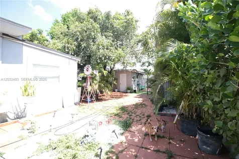 359 E 12th Street Hialeah FL 33010