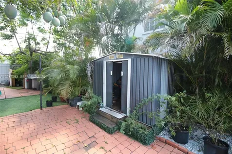 359 E 12th Street Hialeah FL 33010