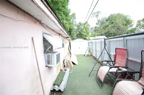 359 E 12th Street Hialeah FL 33010