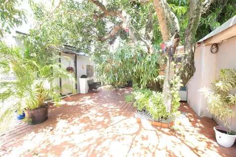 359 E 12th Street Hialeah FL 33010