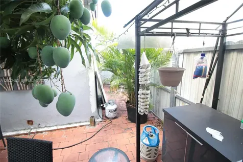 359 E 12th Street Hialeah FL 33010