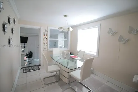 359 E 12th Street Hialeah FL 33010