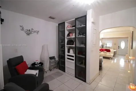359 E 12th Street Hialeah FL 33010