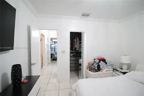 359 E 12th Street Hialeah FL 33010