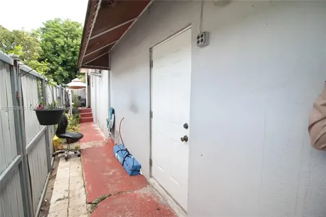 359 E 12th Street Hialeah FL 33010