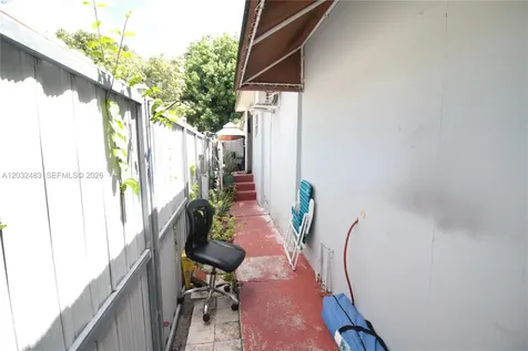 359 E 12th Street Hialeah FL 33010