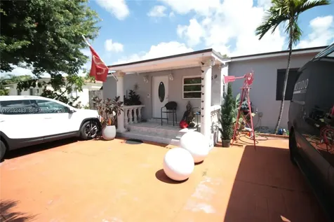 359 E 12th Street Hialeah FL 33010