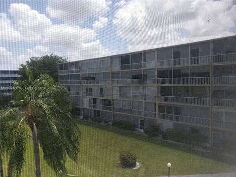 4700 Washington Street Hollywood FL 33021