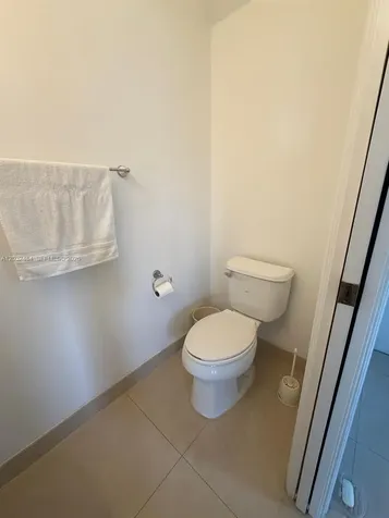 9924 NW 10th Terrace Miami FL 33172
